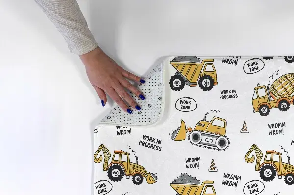 Moderni tepih Siv marmornat vzorec