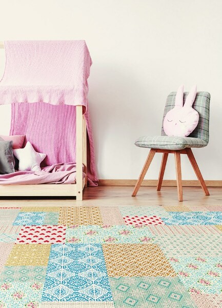 PVC podloga Patchwork različnih kosov