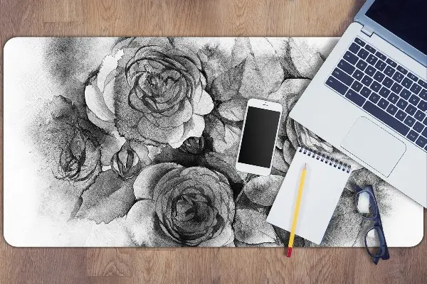 Podloga za pisalno mizo Black and white roses