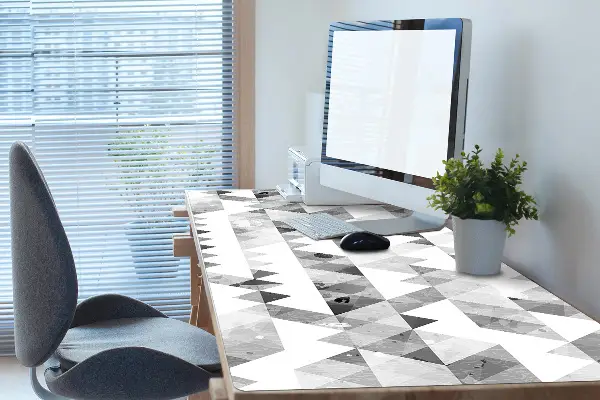 Namizna podloga Gray triangles pattern