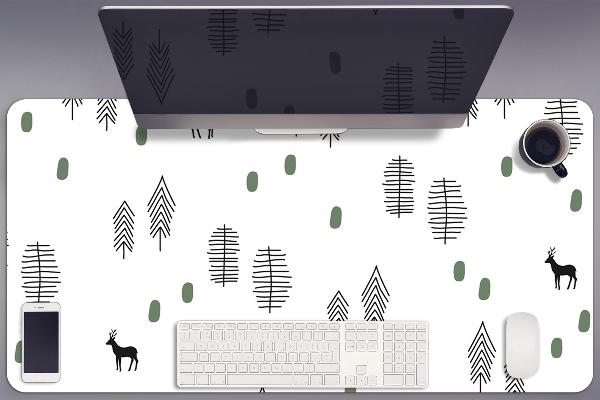 Namizna podloga Deer in the forest