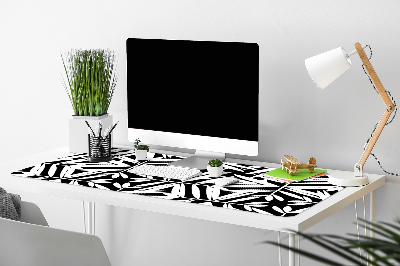 Podloga za mizo Black and white pattern