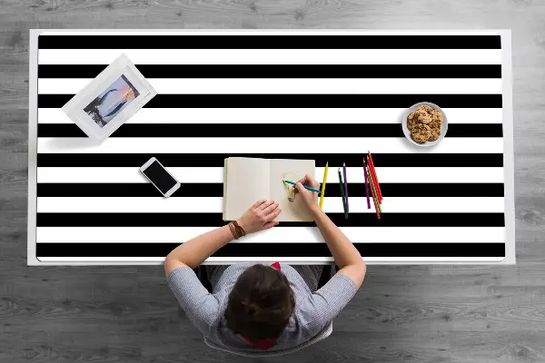 Namizna podloga Horizontal lines