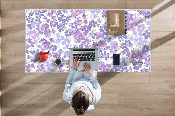 Namizna podloga Field of forget -me -notes