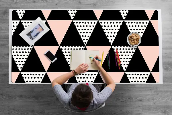 Namizna podloga Geometric triangles