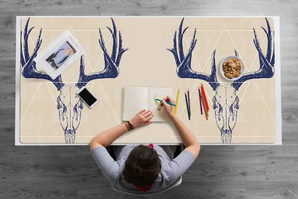 Podloga za pisalno mizo Deer skulls