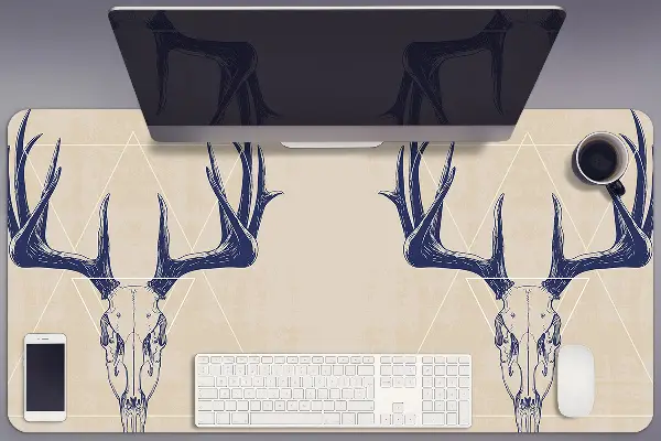 Podloga za pisalno mizo Deer skulls