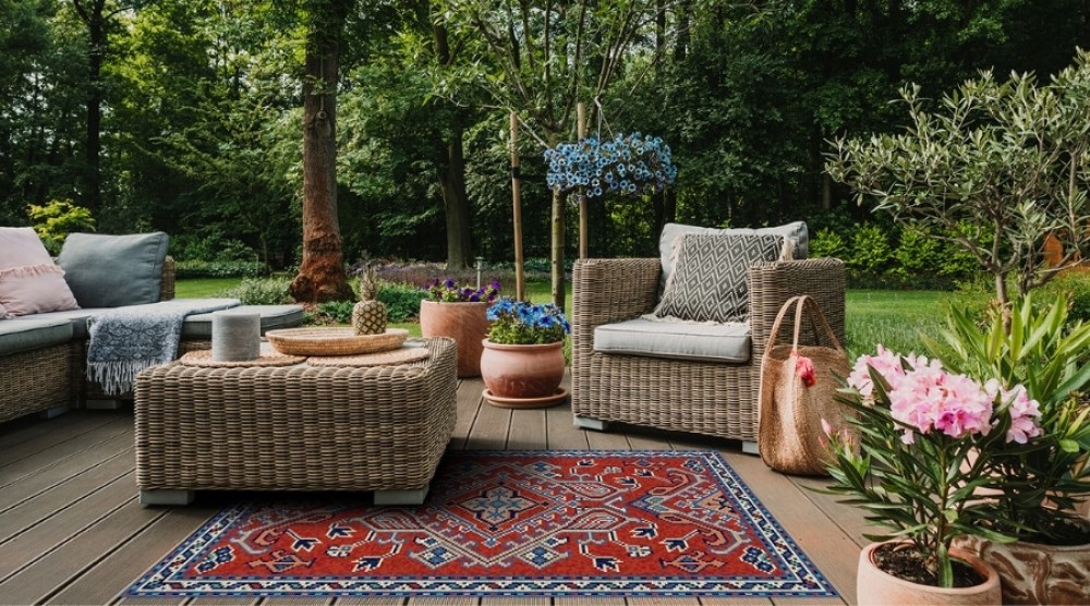 Kako urediti teraso pred hišo?